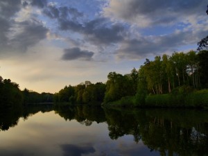 Усадьба Галаганов в Сокиринцах в вечерних сумерках (Чернигов и область)