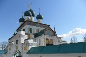 Храм в Тутаеве (Золотое Кольцо России)