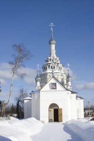 Никольский храм Сергиевого подворья (Золотое Кольцо России)