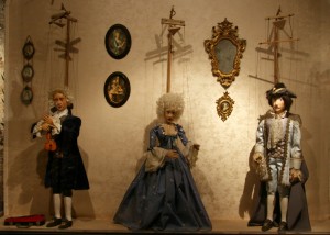 Марионетки для традиционных в Зальбурге кукольных представлений (Австрия)
