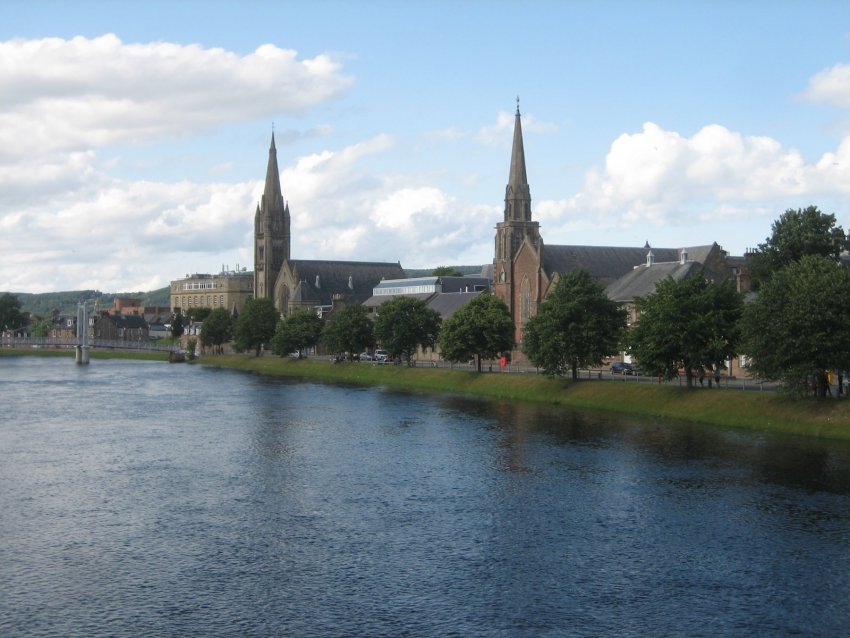 Фото достопримечательностей Великобритании (Англии): Готические храмы в городе Инвернесс