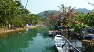 Лодки - главное транспортное средство на острове Чанг (Тайланд)