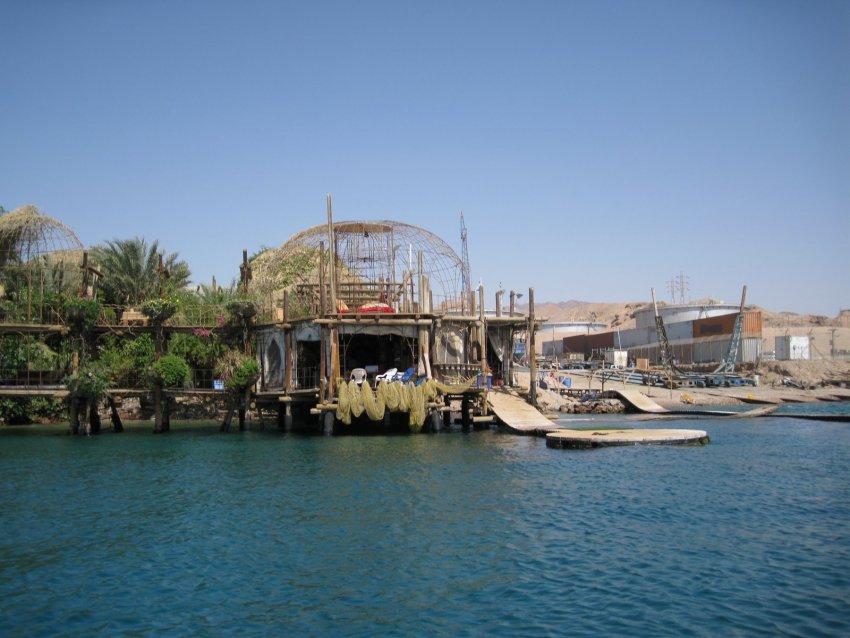 Фото достопримечательностей Израиля: Эйлатский залив и панорама курорта