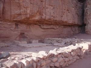 Остатки древнеегипетского храма XII столетия до н.э. (Израиль)