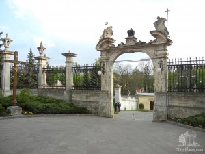 Ворота на территорию собора Св. Юры (Львов и область)