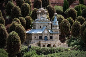 Церковь Марии Магдалены в парке "Мини Израиль"