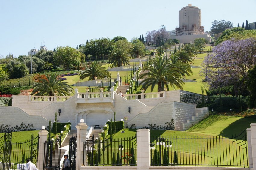 Фото достопримечательностей Израиля: Бахайские сады в Хайфе &mdash; шедевр садово-паркового искусства