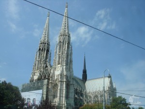 Вотивкирхе (Votivkirche), на улице Шоттентор (Вена)