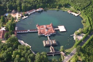 Озеро Хевиз с высоты птичьего полета