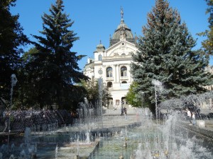 Танцующий фонтан напротив Оперного - гордость Кошице