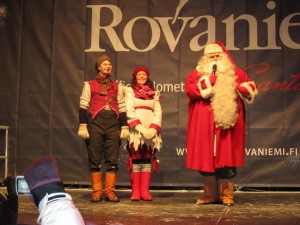 Выступление Санты на Рождественском концерте в Рованиеми (Страны Скандинавии)