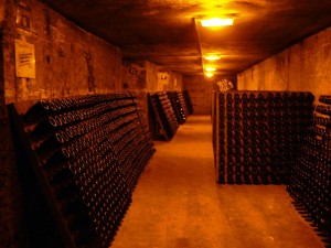 Винные погреба в винных домах Шампани (Франция)