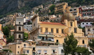 Церковь Санта Мария Ассунта - главная достопримечательность Позитано