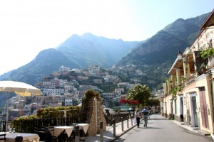 Вид на Позитано и горы