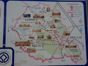 Архитектурные объекты на территории Ледницко-Валтицкого ареала (Чехия)