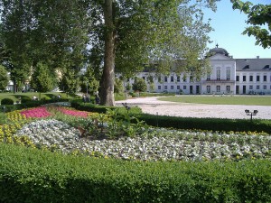 Президентский дворец и парк. Братислава.
