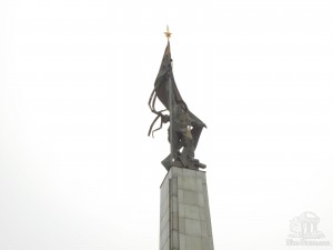 Воин на стелле крупным планом (Словакия)