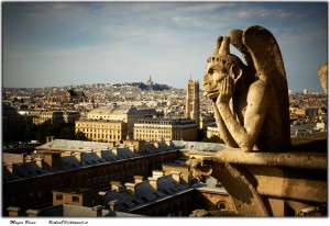 Химера на Соборе Нотр Дам де Пари