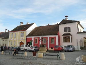 Одноэтажные домики в Русте тоже сохранились