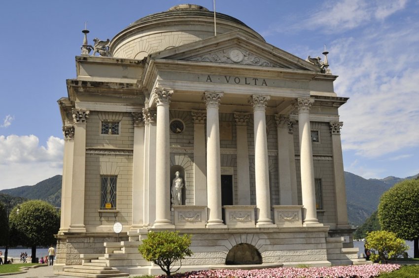 Фото достопримечательностей Италии: Храм Вольта в Комо