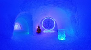 Интерьеры "Снежной деревни" в Кировске