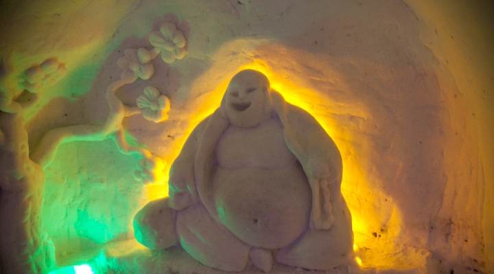 Фото достопримечательностей Европейской части России: Снежный Хотэй в "Снежной деревне"