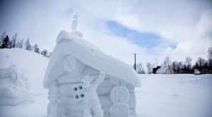 Ледяная избушка, прямо как в сказке