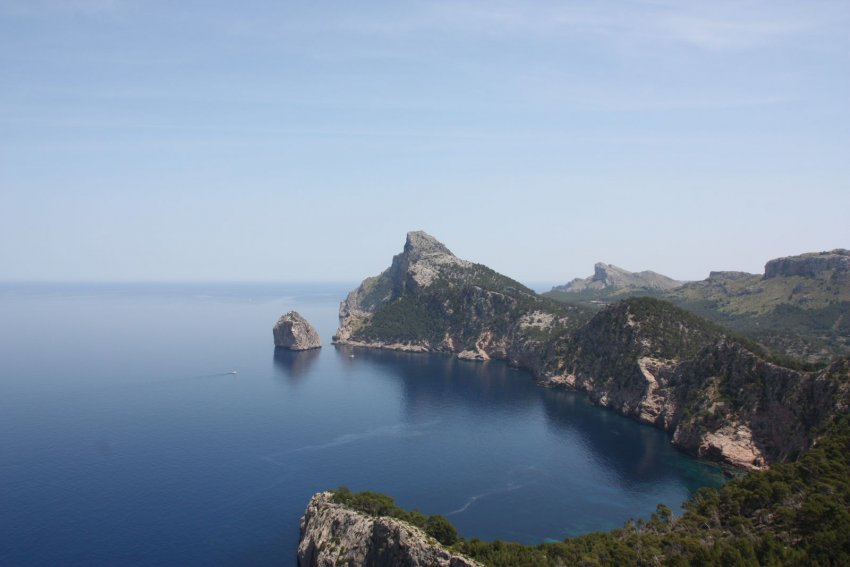 Фото достопримечательностей острова Майорка: Вид на мыс Форментор, Майорка