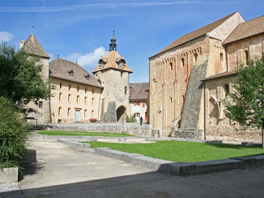 Фото достопримечательностей Швейцарии: Ивердон-ле-Бэн (Yverdon-les-Bains)