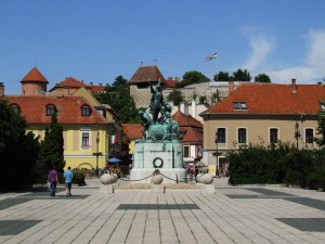 Эгер, площадь Иштвана Добо
