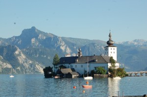 Озёрный замок Орт (Schloss Ort) - жемчужина Гмундена