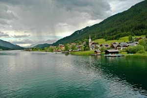 Деревенька Вайсензее (Weissensee) на озере Вайсен