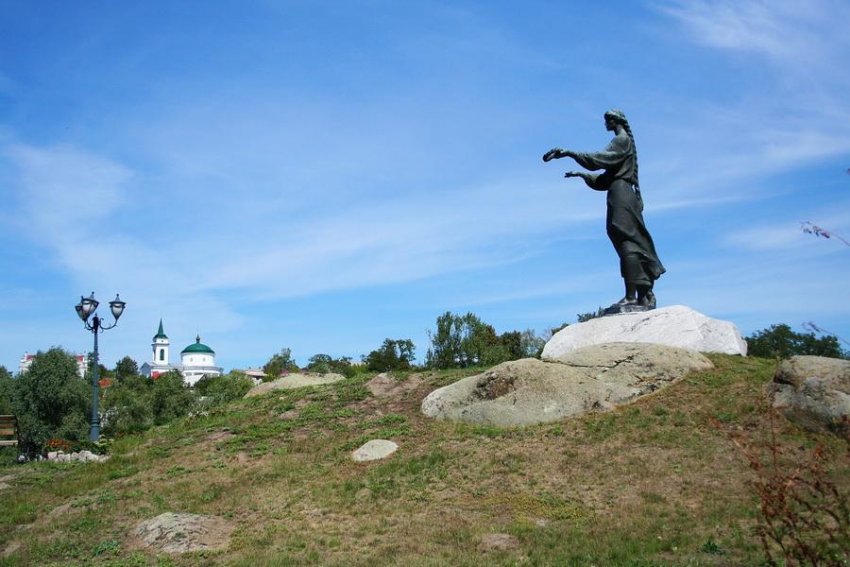 Фото достопримечательностей Киева и Киевской области: Памятник Марусе Богуславке