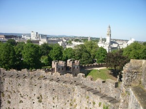 Вид на город Кардифф с крепости (Великобритания (Англия))