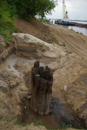 Старинный соляной колодец в Балахне (Европейская часть России)