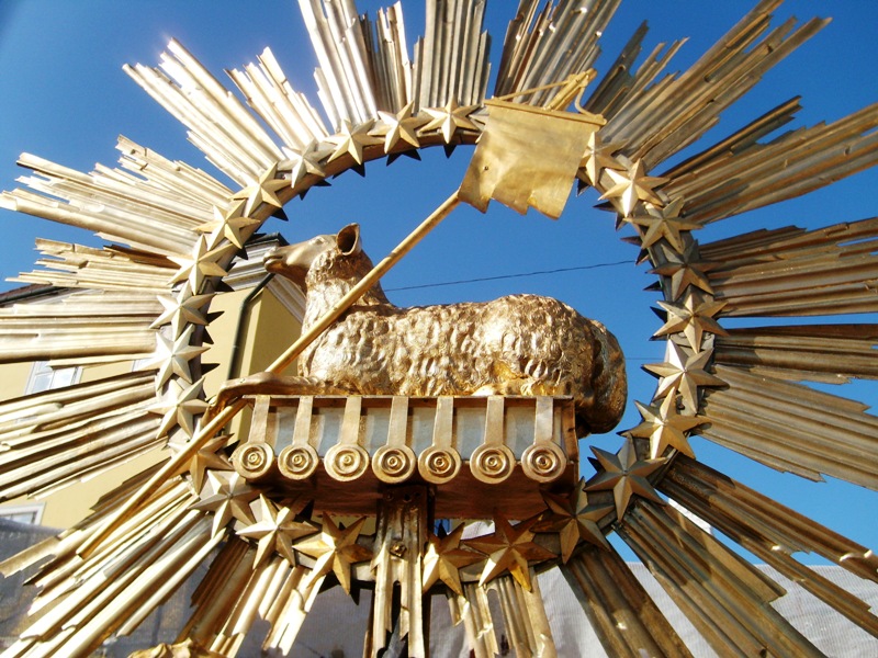 Фото достопримечательностей Венгрии: Ковчег Завета в Дьере &mdash; детальное фото реликвии