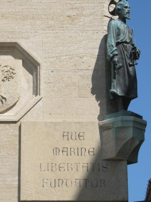 Фигурка Святого Марино - основателя города (Италия)