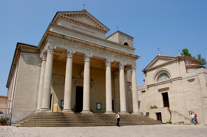 Фото достопримечательностей Италии: Центральный храм государства – Базилика Сан-Марино