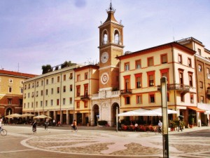 Площадь Тре Мартири в Римини