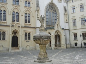 Площадь Уршули, Orsolya tér - одна из красивейших в Шопроне