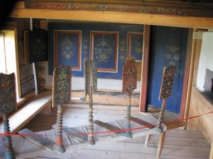 Усадьба с росписью внутри