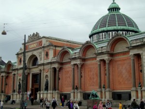 Здание Глиптотеки в Копенгагене (Страны Скандинавии)