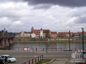 Вид на Старый город Каунаса со стороны района Алексотас (Прибалтика)