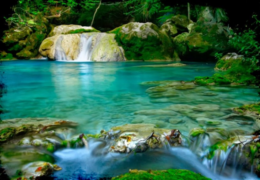 Фото достопримечательностей Испании: Бирюзовая река Навары (Río Urederra)