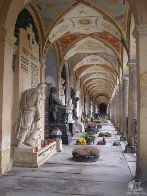 Кладбище в Вышеграде, где похоронены выдающихся чехи (Чехия)