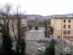 Площадь под Эмаусом (Чехия)