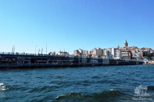 Виды во время прогулки на кораблике по Босфору (Турция)