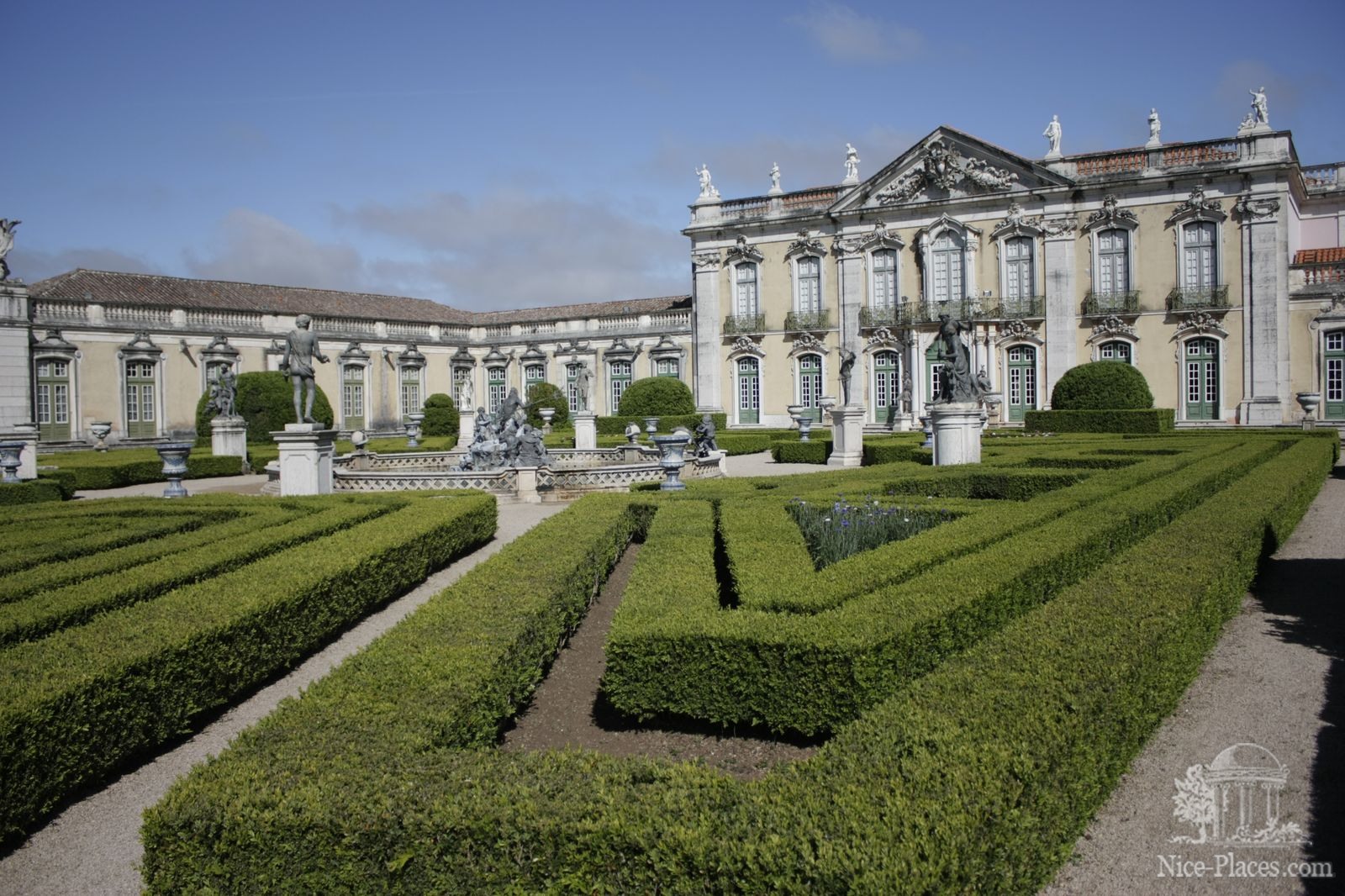Фото достопримечательностей Португалии: Дворцово-парковый комплекс Келуш в Синтре