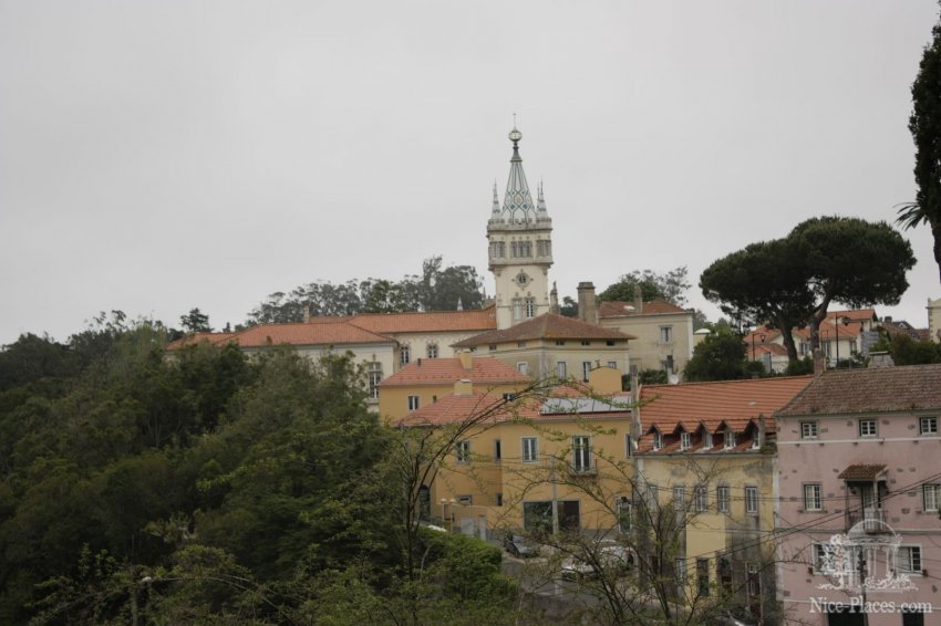 Фото достопримечательностей Португалии: Синтра &mdash; город дворцов и замков