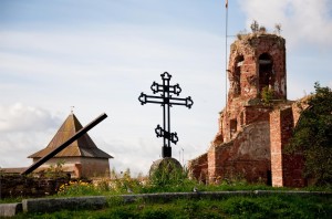 Памятник солдатам петровской армии, погибшим при взятии крепости в Северной войне